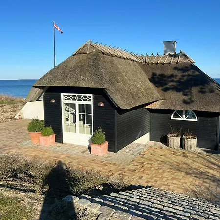 Nyaraló Seaside Hotel-inspired With Sea View Nyborg