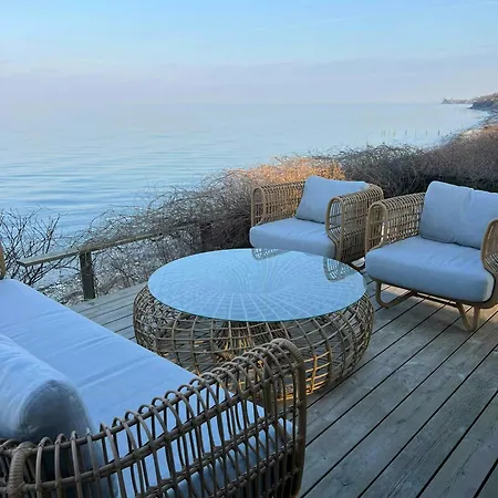 Seaside Hotel-inspired With Sea View