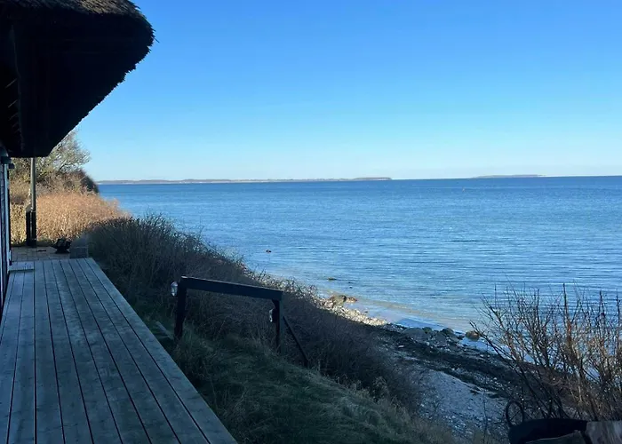 Seaside Hotel-inspired With Sea View *